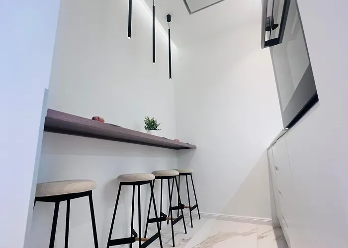 Zeus Design Schlosspark Schoenbrunn Apartment Vienna