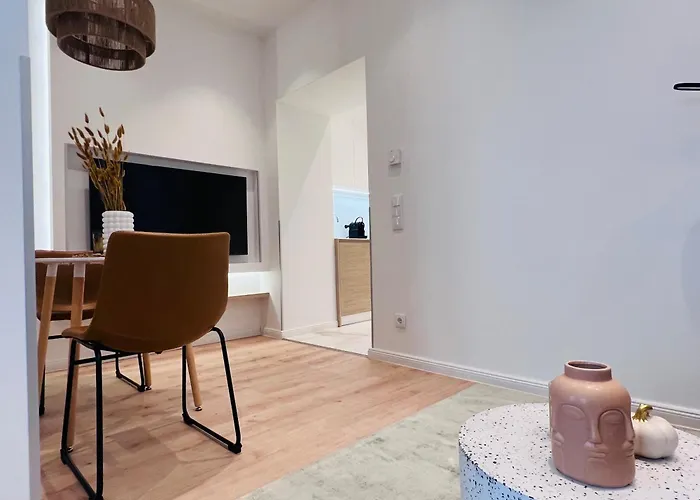 Apartment Zeus Design Schlosspark Schoenbrunn Vienna